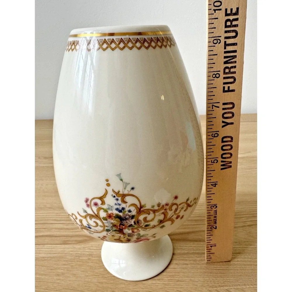 Vintage Lenox Queen's Garden 9.5